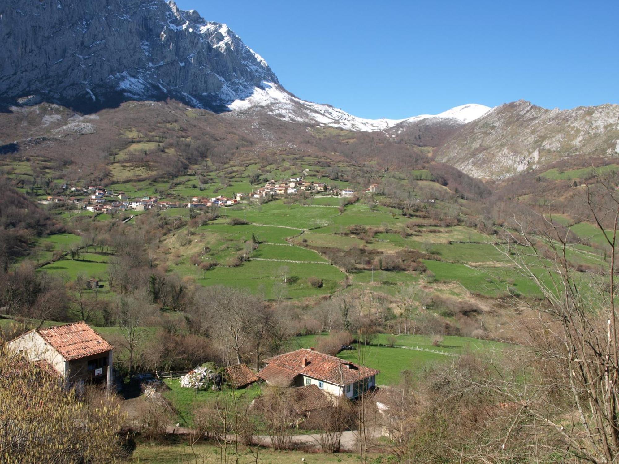 La Currada Villa Taranes Rum bild